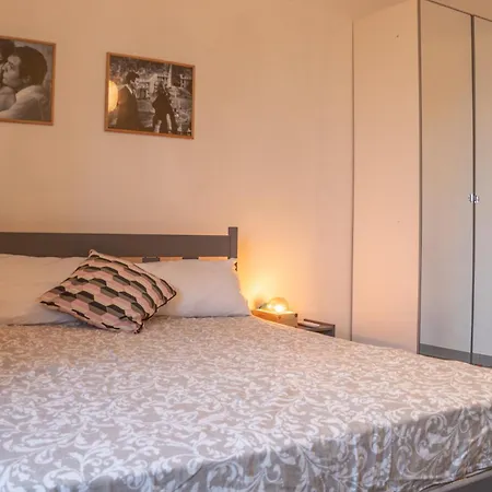Unique And Lovely Apartamento